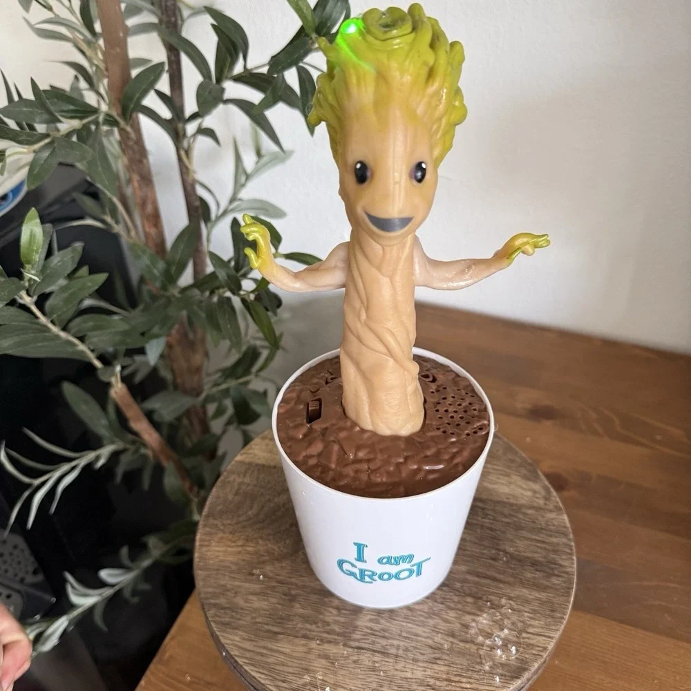 Disney I Am Groot Marvel Light Up Dancing Bubble Blower w Music 11